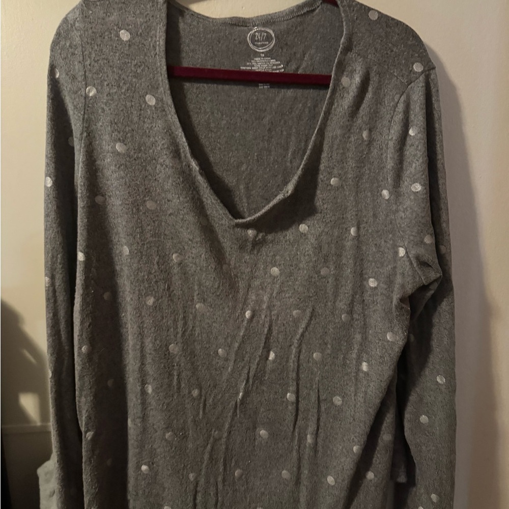 Maurices Gray Knit Top with Burgundy Trim